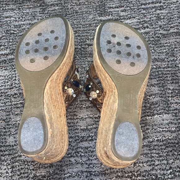 Sandal Wedges - Picture 3 of 3